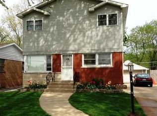 3073 Terry Ln, Broadview, IL 60155