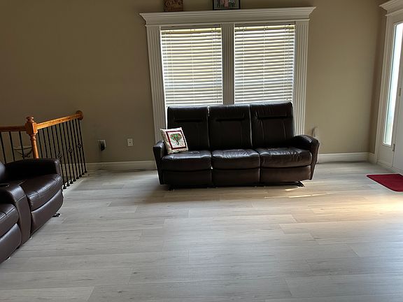 2nd image of 151 Warner Ave #1