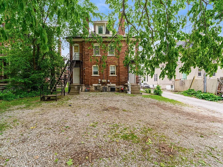 293 E 14th Ave — Photo 23