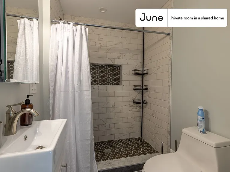 57 Pleasant St #C — Photo 9