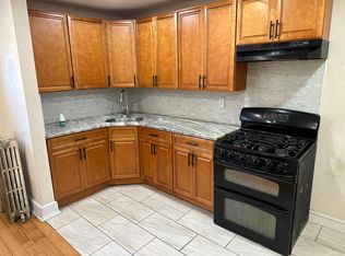 7032 Radbourne Rd, Upper Darby, PA 19082