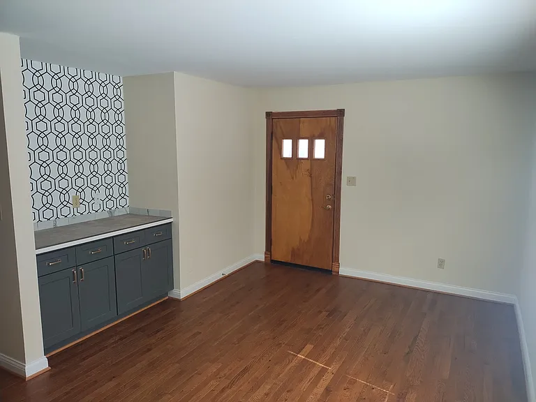 80 Wilson Ave #A — Photo 9