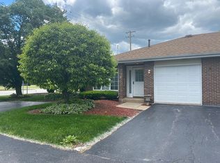 11030 S Roberts Rd UNIT 11, Palos Hills, IL 60465