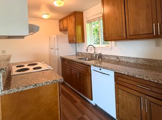 1410 W Raye St APT 302, Seattle, WA 98119