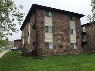 3069 Bernice Rd APT 3S, Lansing, IL 60438