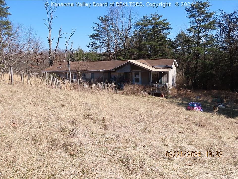 2nd image of 290 Barnstable Dr