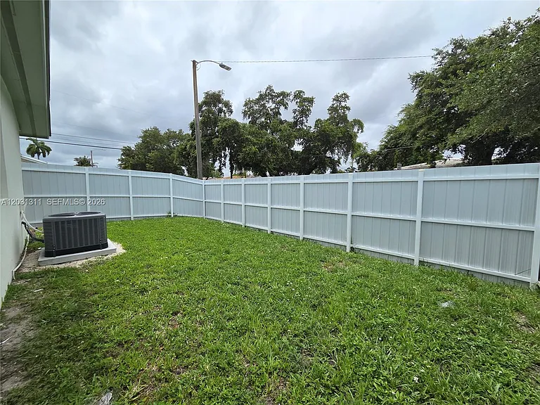 240 NW 51st Ave — Photo 4