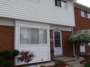 20467 15 Mile Rd, Clinton Township, MI 48035