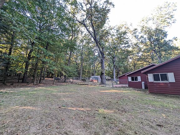 3rd image of 9894 Burda St