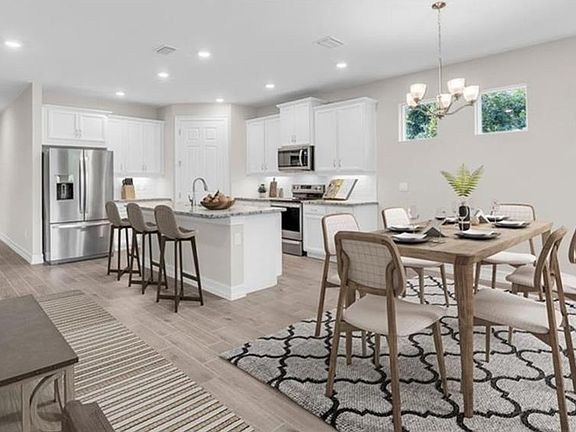 4th image of 384 Grace Bay LN
