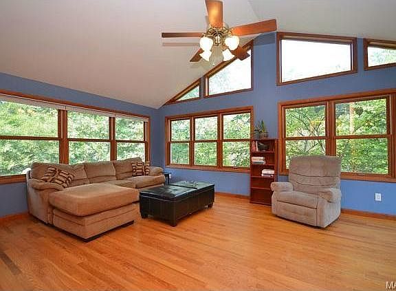 2nd image of 9625 Twincrest Dr