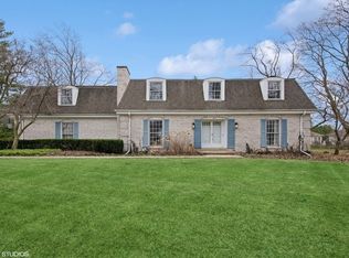 7 Walnut Ln, South Barrington, IL