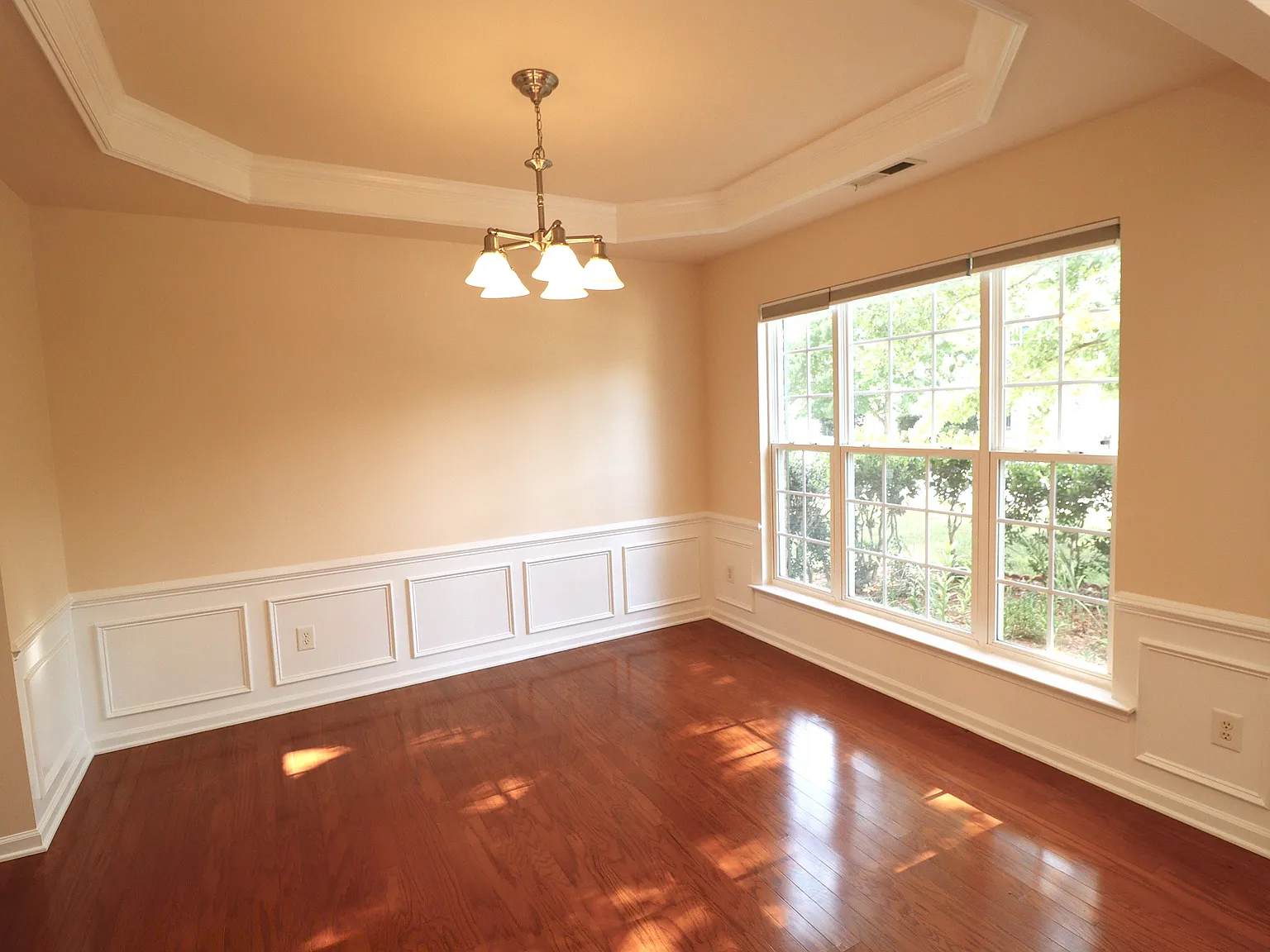 Inviting Wakefield Home Available Immediately — Photo 4