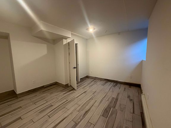 4th image of 70 Lexington Ave #21E