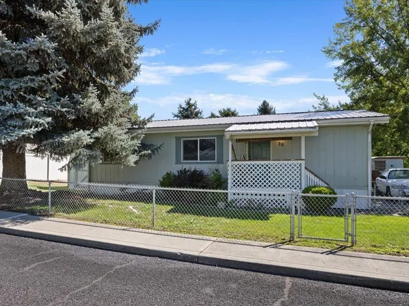 3110 E Chattaroy Rd Trailer 38, Chattaroy, WA 99003