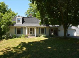 307 East St, Pittsford, NY 14534