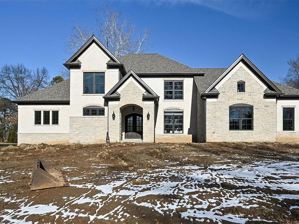 1st image of 14 N Walling Dr