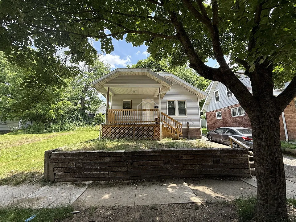 283 Sobul Ave