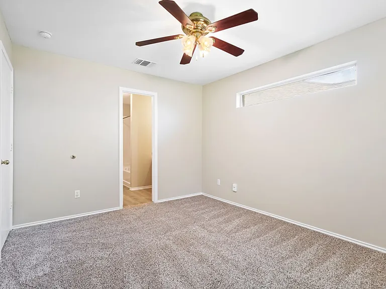 10622 N Shaenridge — Photo 14