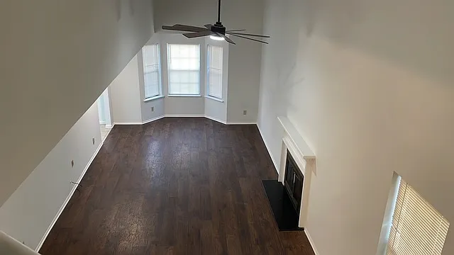 1162 Winston Dr — Photo 6