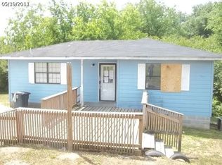 115 Yarbrough St, Calhoun, GA 30701