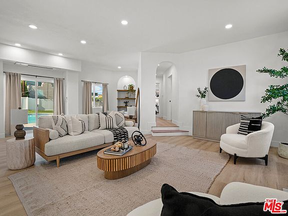 5th image of 4151 W 63rd St