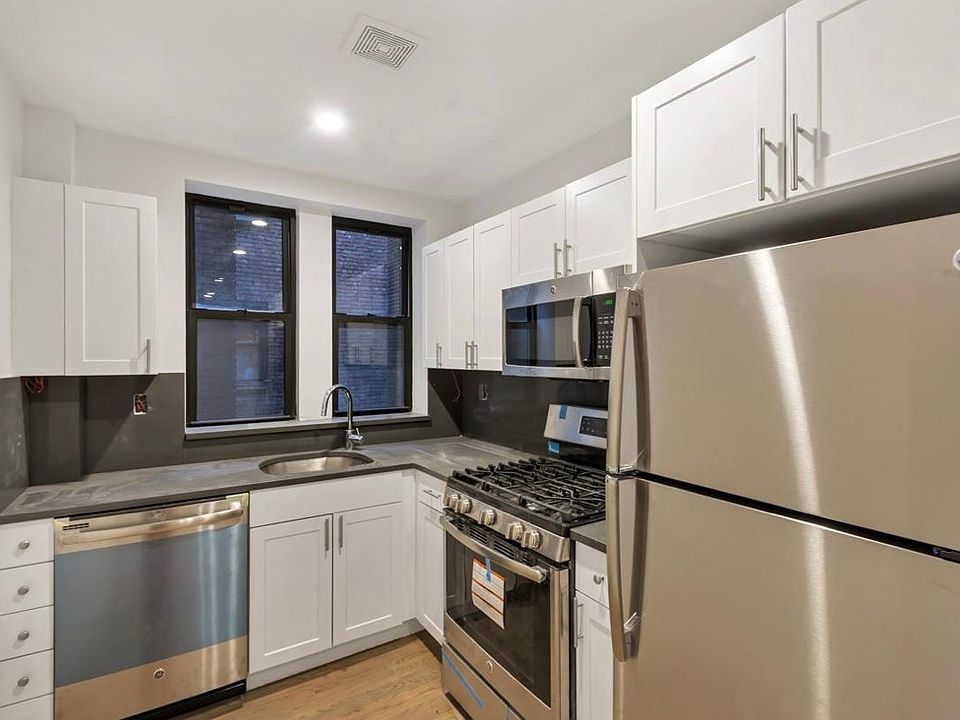 1st image of 4224 213th St APT 1