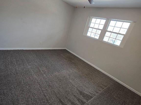 4th image of 2119 Lexington Dr