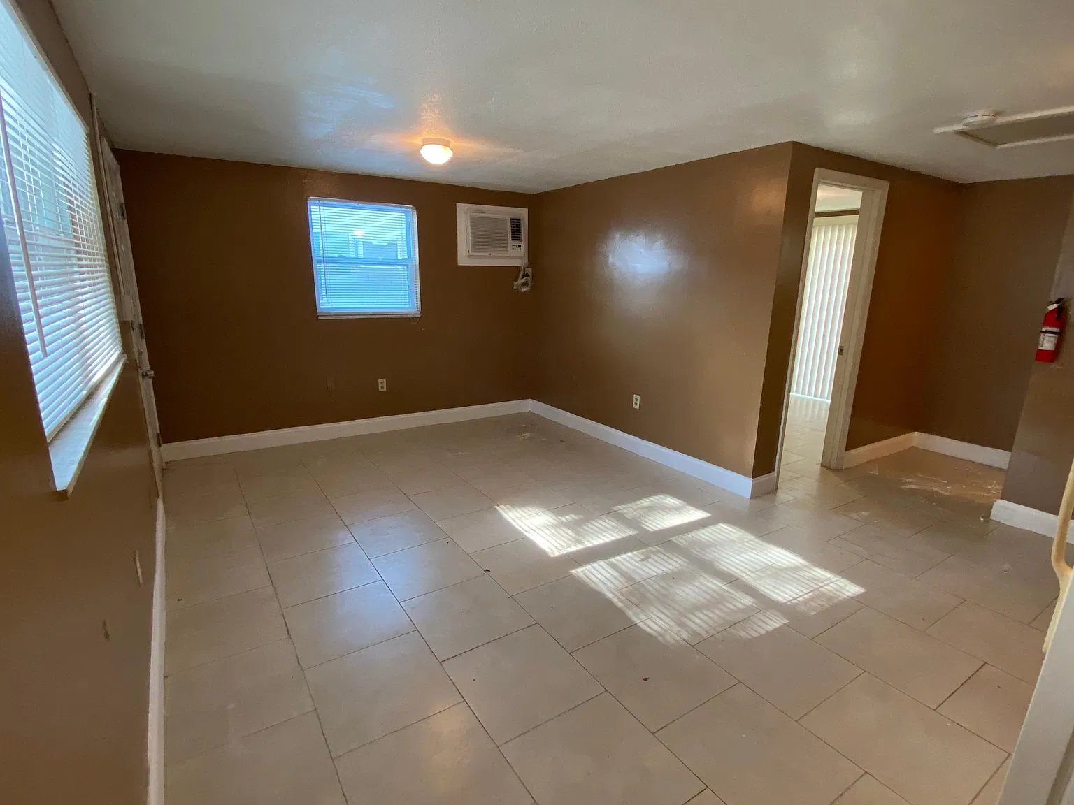 1 bed, 500 sqft, $1,200 — Photo 3