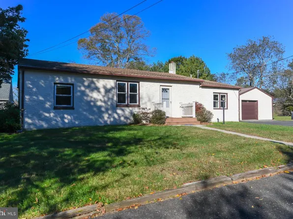 1871 Murray Dr, Williamstown, NJ 08094
