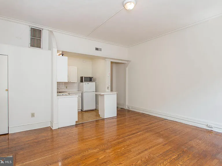 1807 Spruce St #2F — Photo 3
