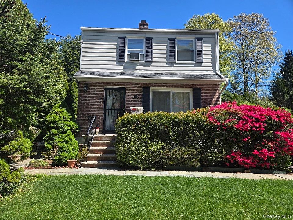 1st image of 30 Greenvale Circle