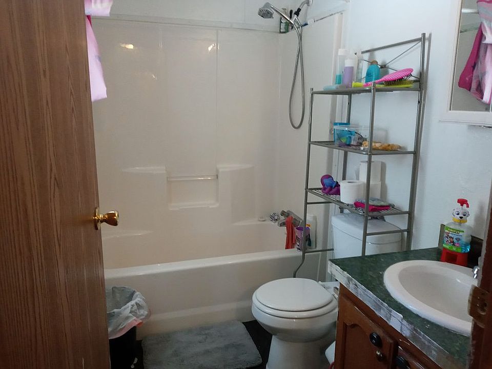 1st image of 220 3rd Ave S