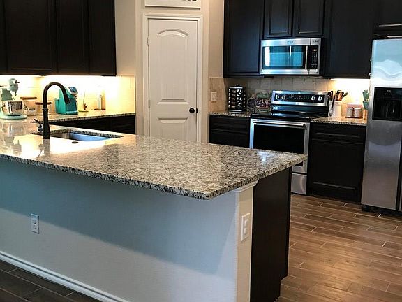 5th image of 9805 Desert Ave