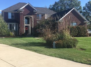 2222 Village Woods Dr, Grand Blanc, MI 48439