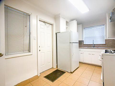 5th image of 404 Spruce Ave APT 7