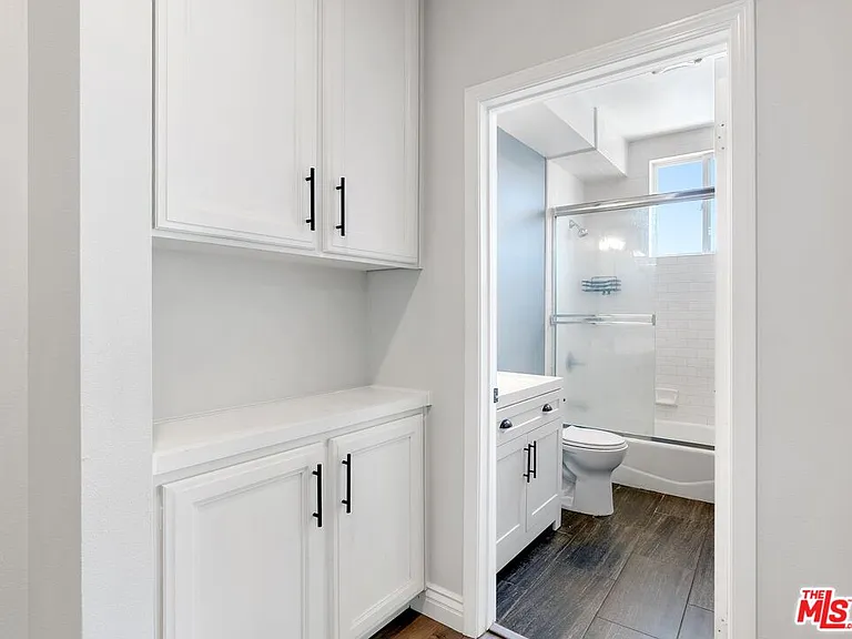 7124 Farralone Ave #101 — Photo 14