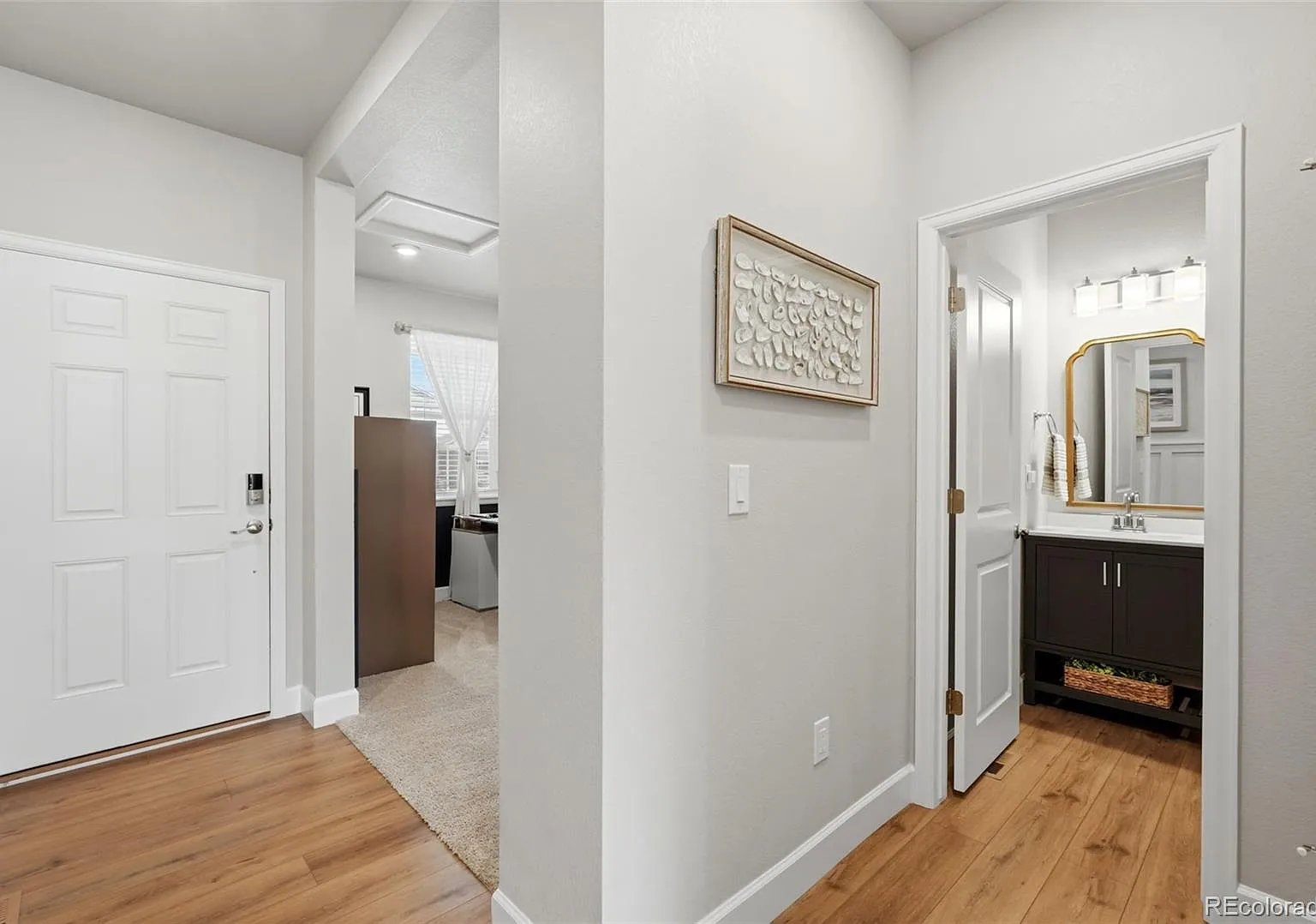 3 bed, 2.5 bath, 3034 sqft, $3,250 — Photo 4