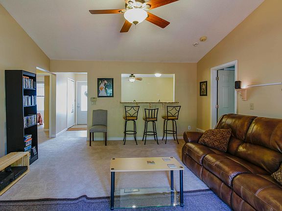 3rd image of 4892 Leybourne Dr