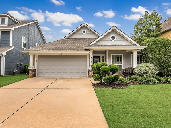 913 Honeysuckle, Grapevine, TX 76051