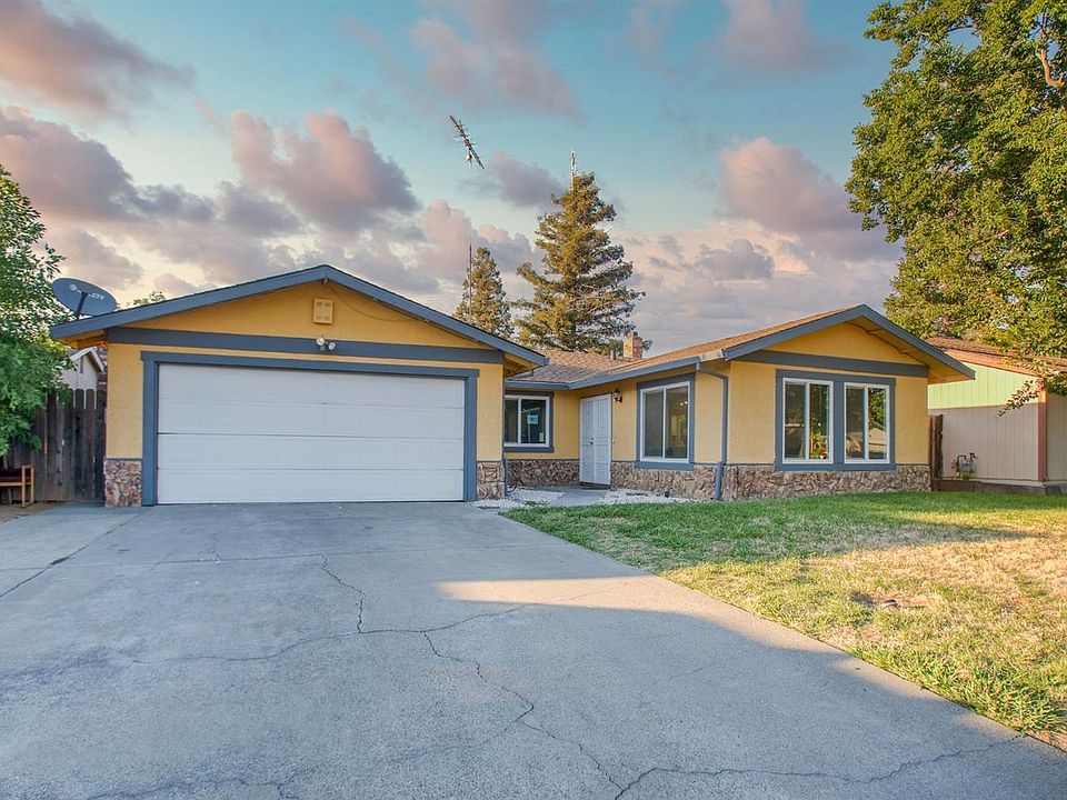 1st image of 7647 Tierra East Way