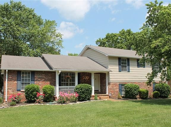 4th image of 332 Clearlake Dr W