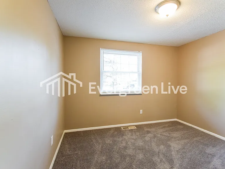 4332 Willow Park Cv — Photo 13