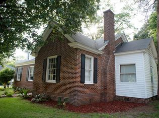 105 Hoole St, Darlington, SC 29532