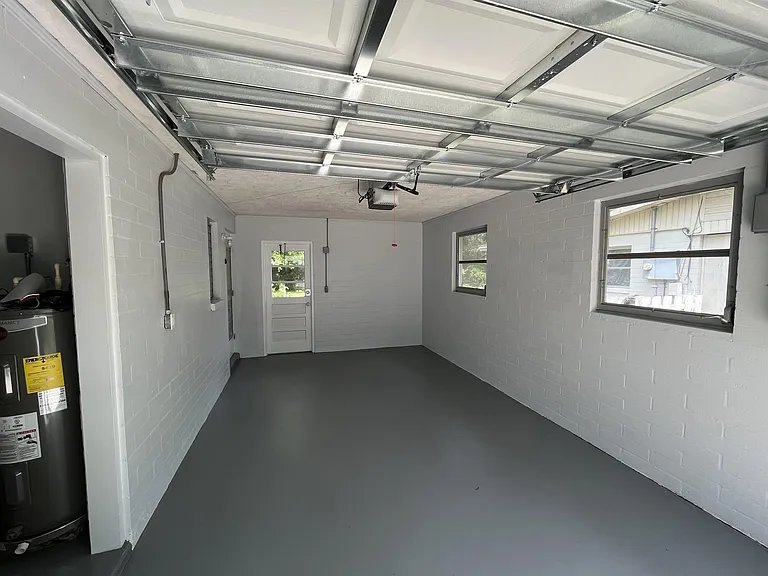 305 Trudgeon Dr — Photo 8
