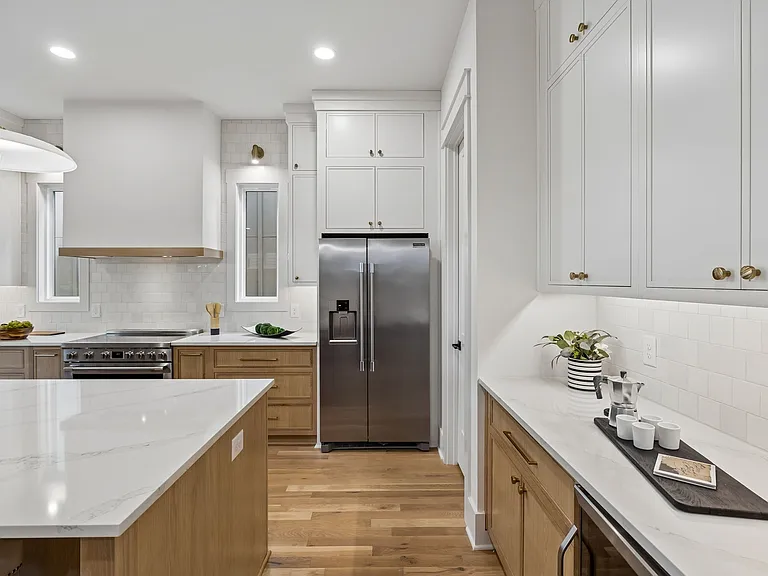 905 Potter Ln — Photo 11