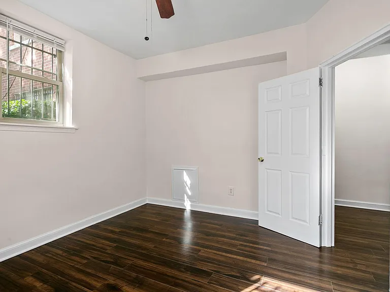 3937 S St SE — Photo 38