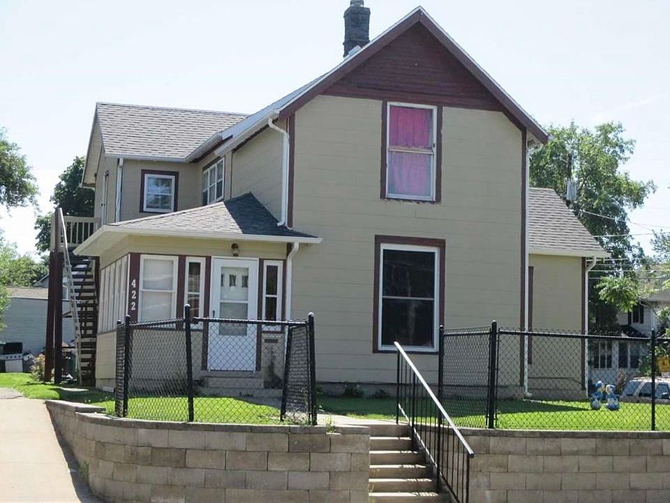 1st image of 422 S 18th St