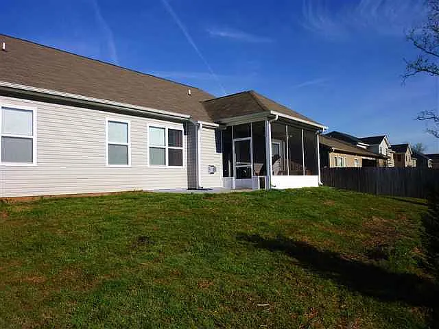 312 Hearthwood Dr — Photo 35