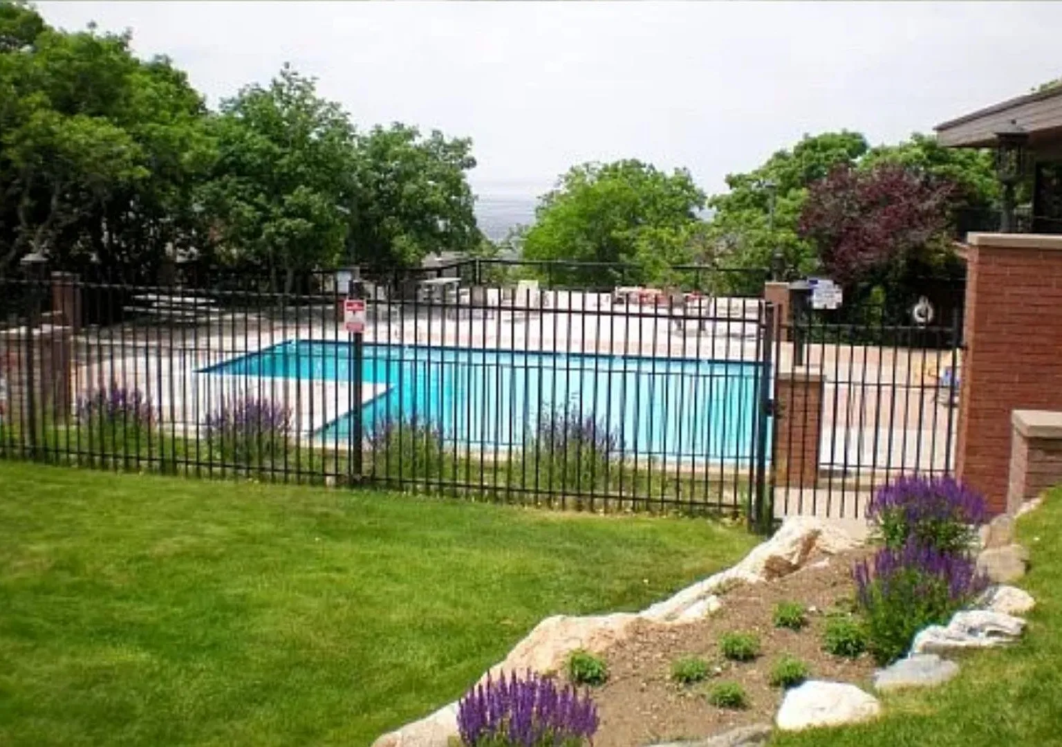 Ridgewood Condo 1 Bed Apartment W/ Pool & Clubhouse! — Photo 1